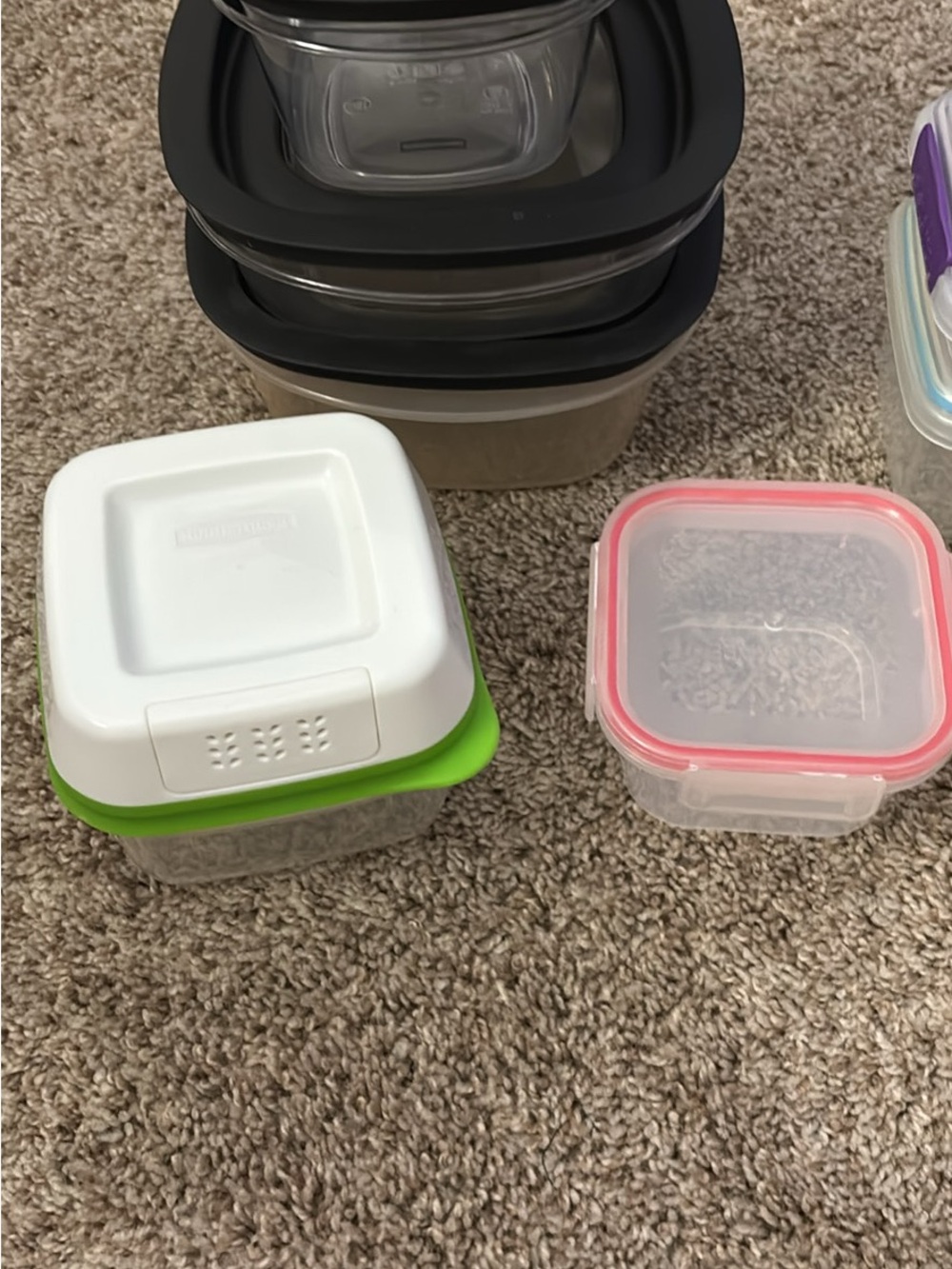 Tupperware bundle - Picture 2 of 3